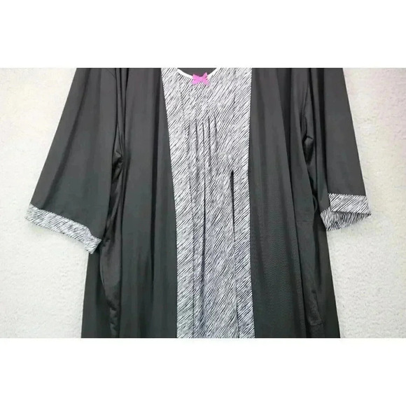 Kensie Women's Robe and Gown Set-Size Small-Pockets-Missing Belt - Picture 3 of 14